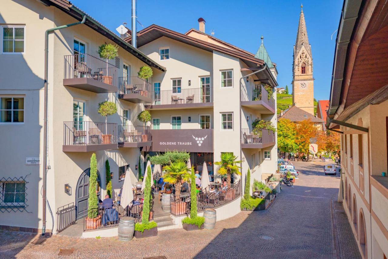 Hotel Goldene Traube Termeno Exterior photo